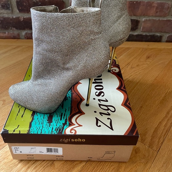 Glitter stiletto boot with gold heel /LIKE NEW - Picture 3 of 5